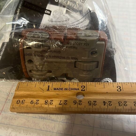 Cars Mater McDonalds Toy - Picture 4 of 6